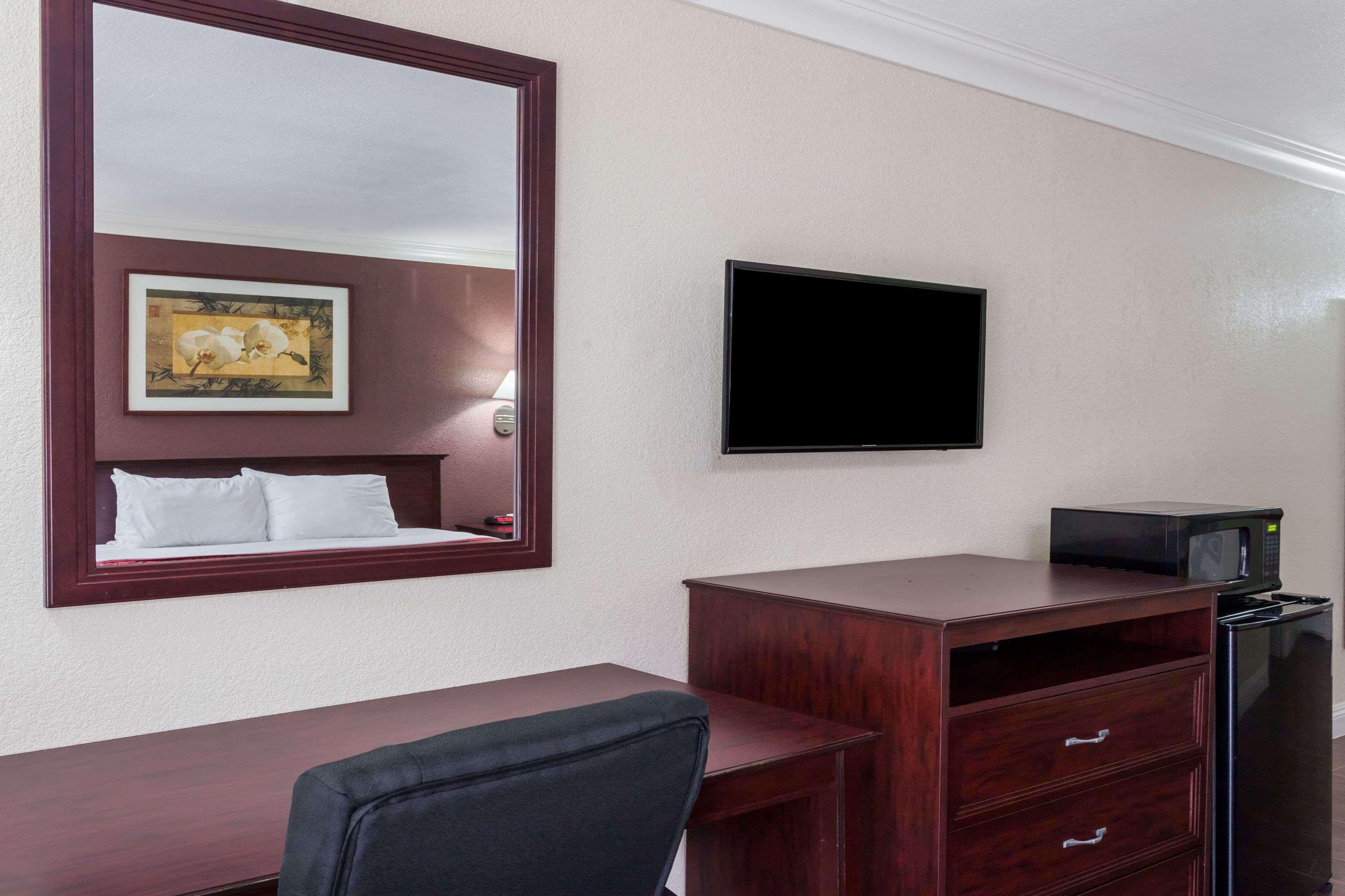 Hospitality Inn San Bernardino Bagian luar foto