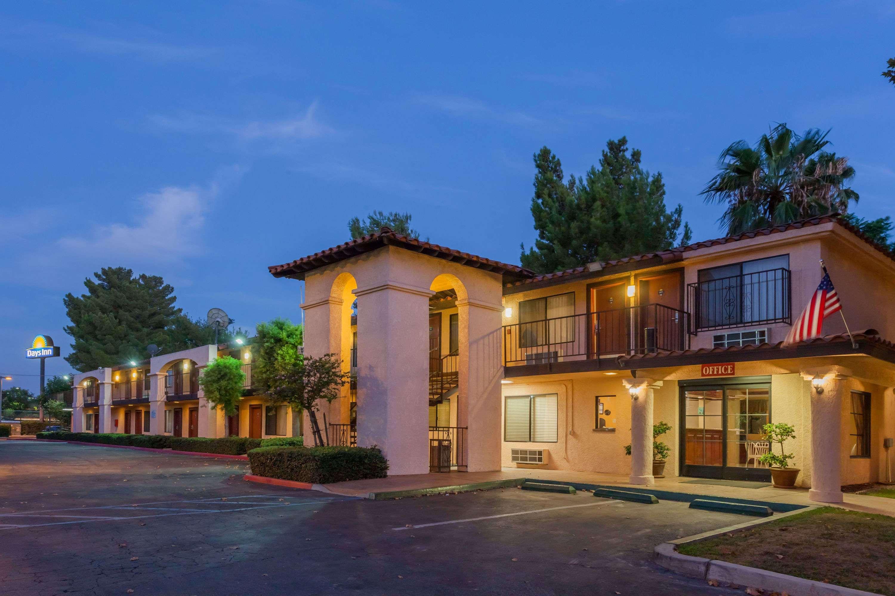 Hospitality Inn San Bernardino Bagian luar foto