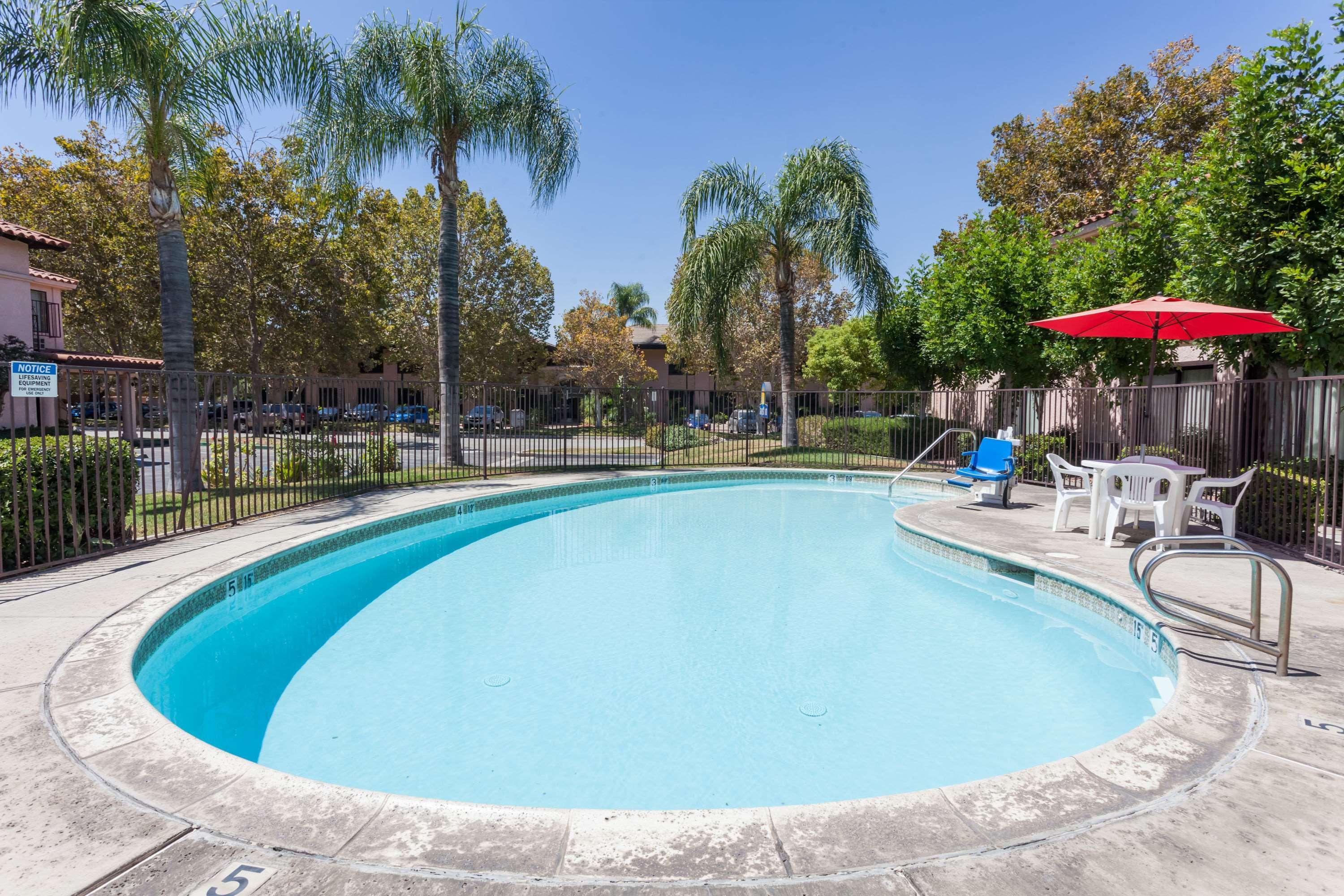 Hospitality Inn San Bernardino Bagian luar foto