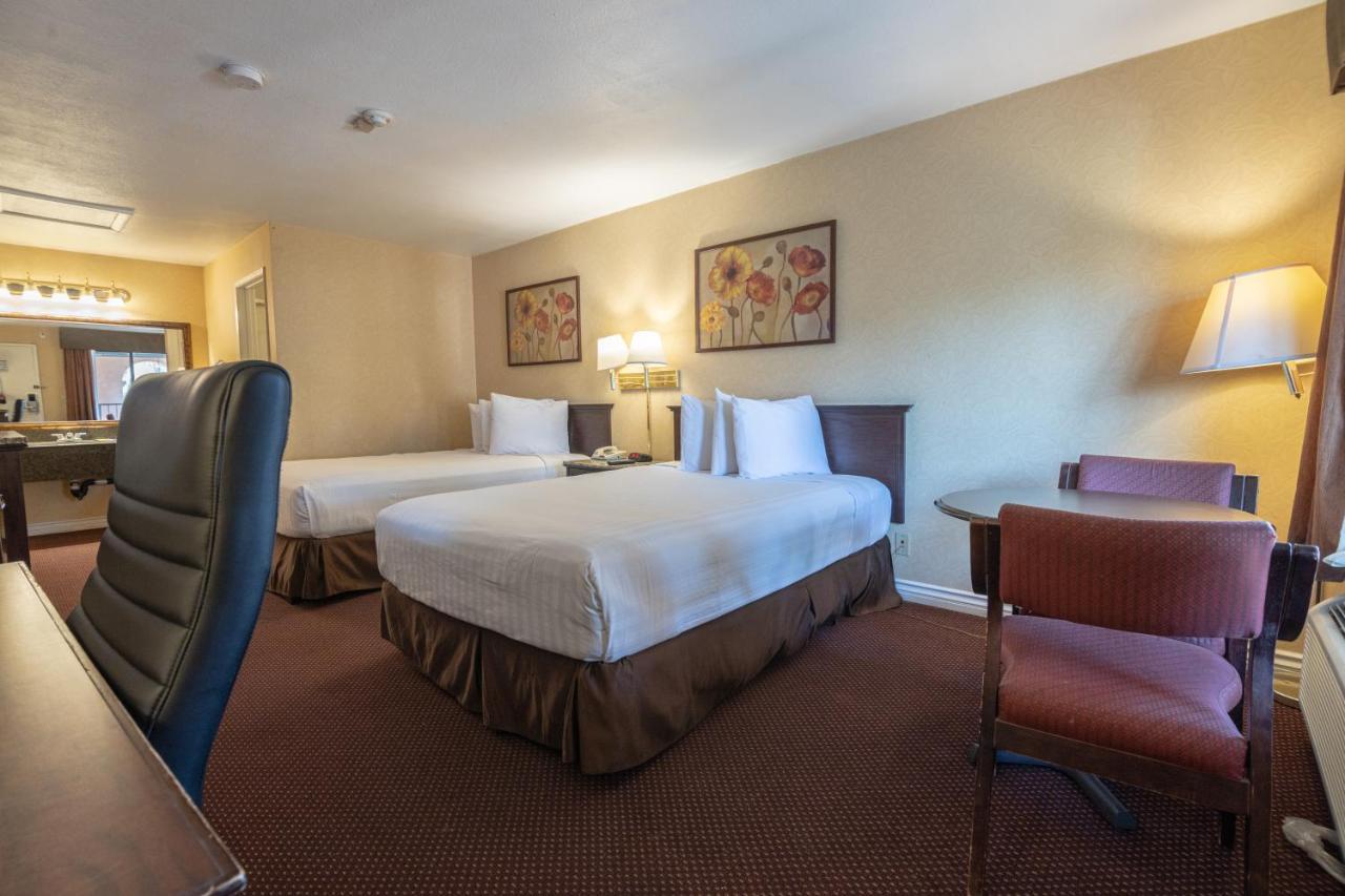 Hospitality Inn San Bernardino Bagian luar foto
