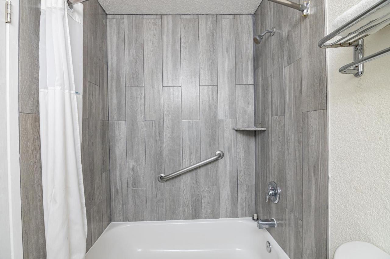 Hospitality Inn San Bernardino Bagian luar foto