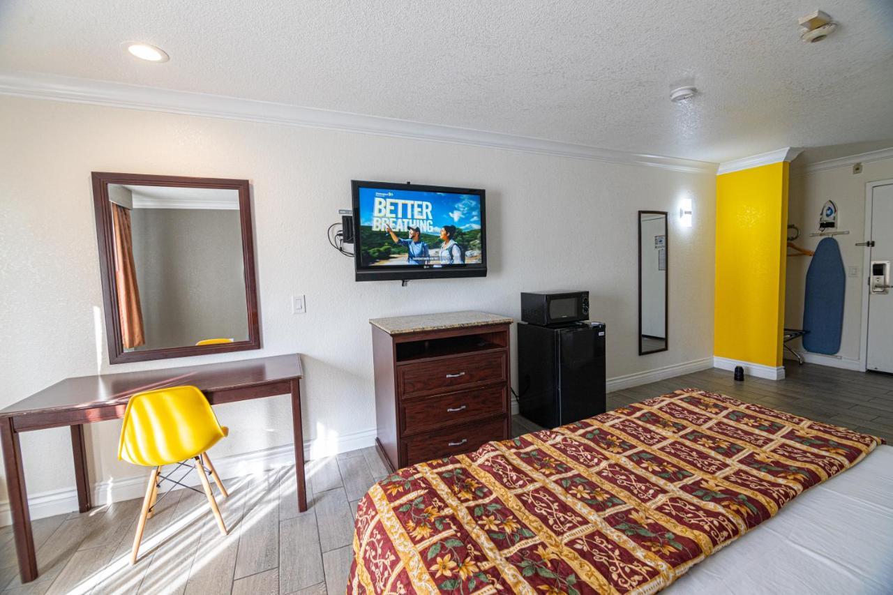 Hospitality Inn San Bernardino Bagian luar foto