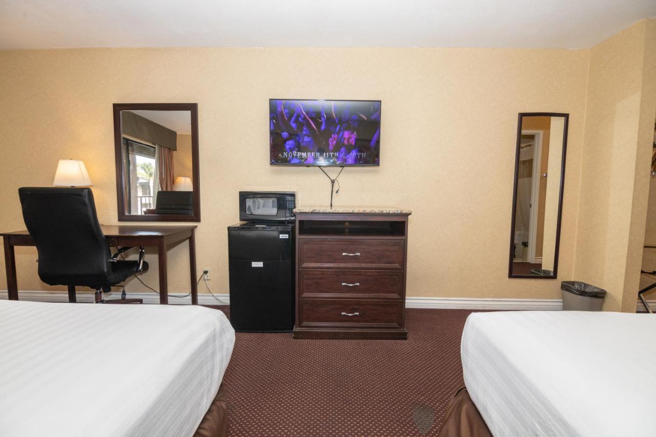 Hospitality Inn San Bernardino Bagian luar foto
