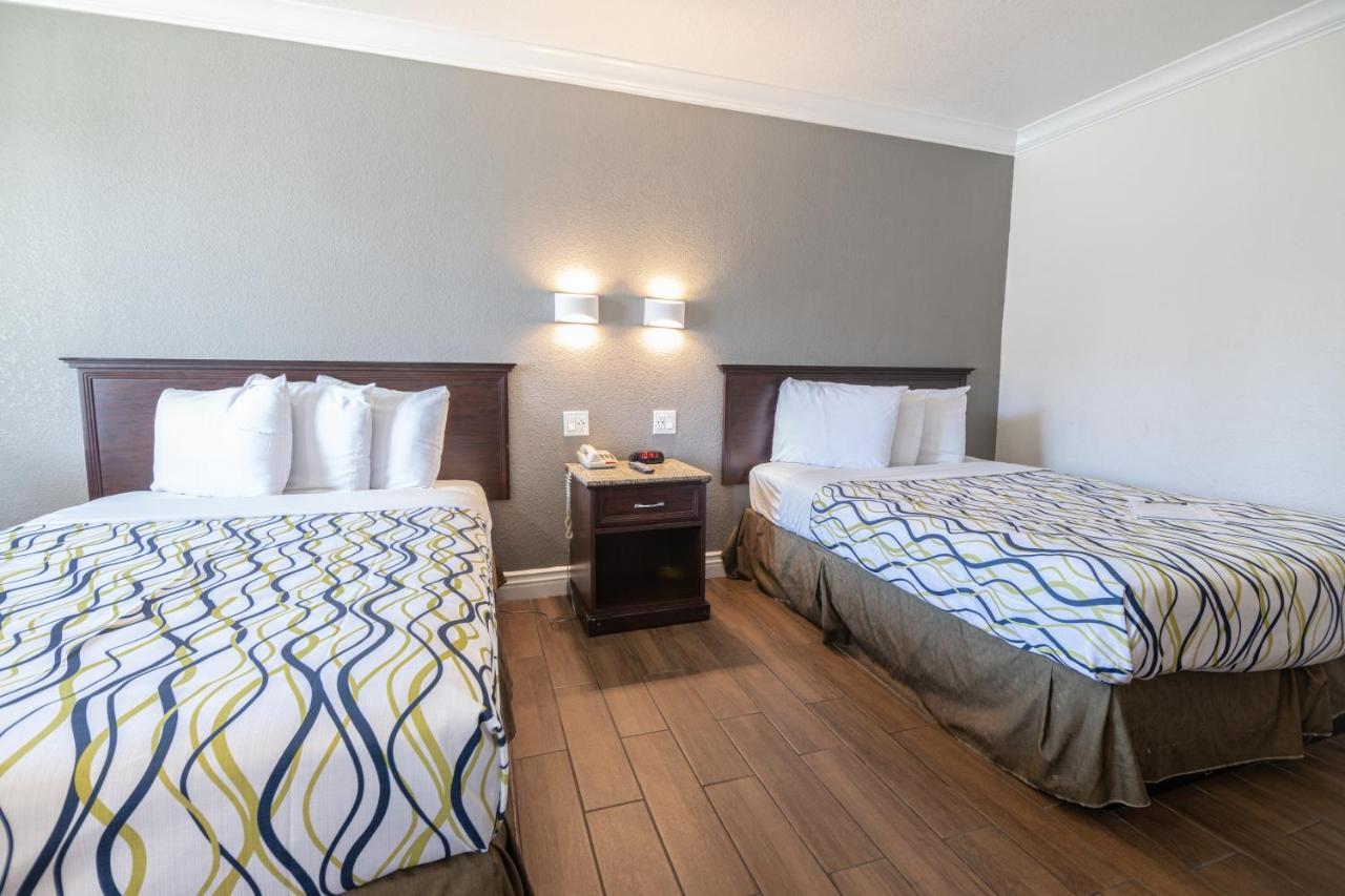 Hospitality Inn San Bernardino Bagian luar foto