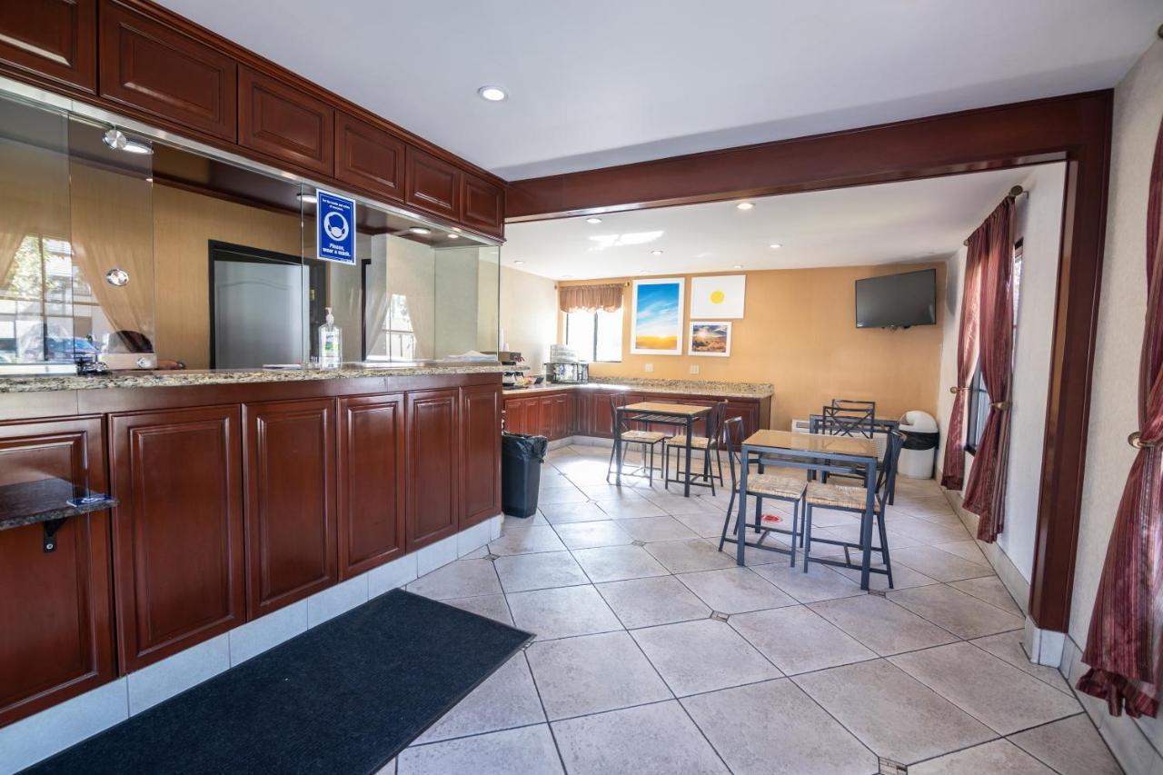 Hospitality Inn San Bernardino Bagian luar foto