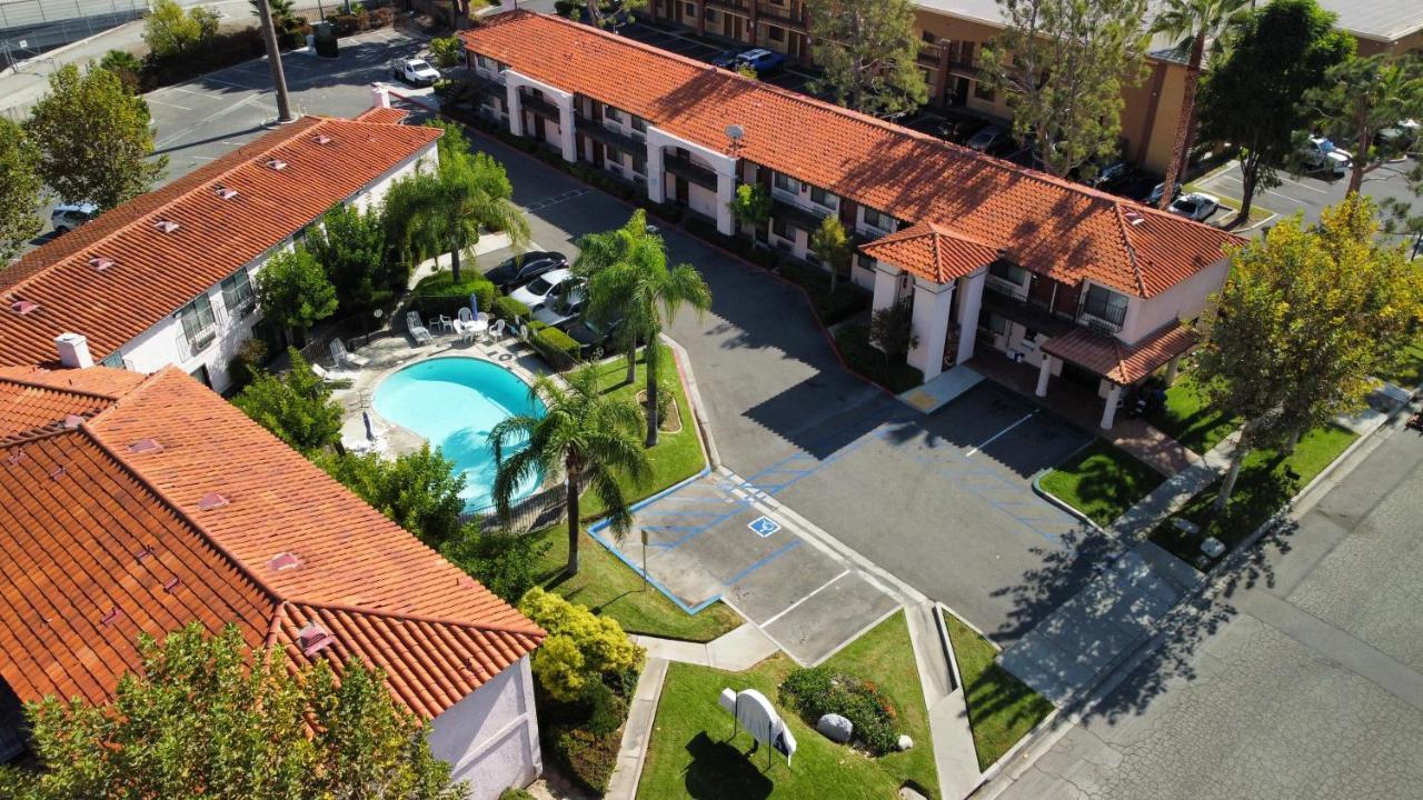 Hospitality Inn San Bernardino Bagian luar foto