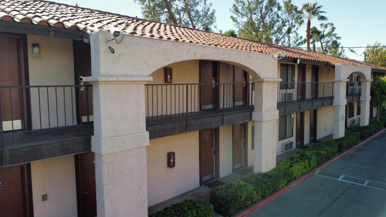 Hospitality Inn San Bernardino Bagian luar foto
