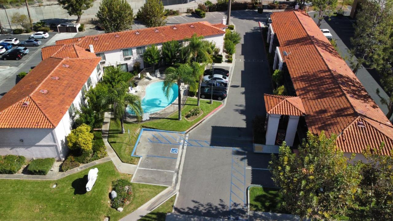 Hospitality Inn San Bernardino Bagian luar foto