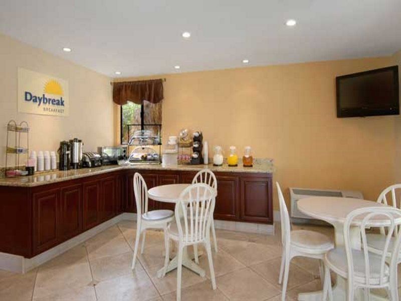 Hospitality Inn San Bernardino Bagian luar foto